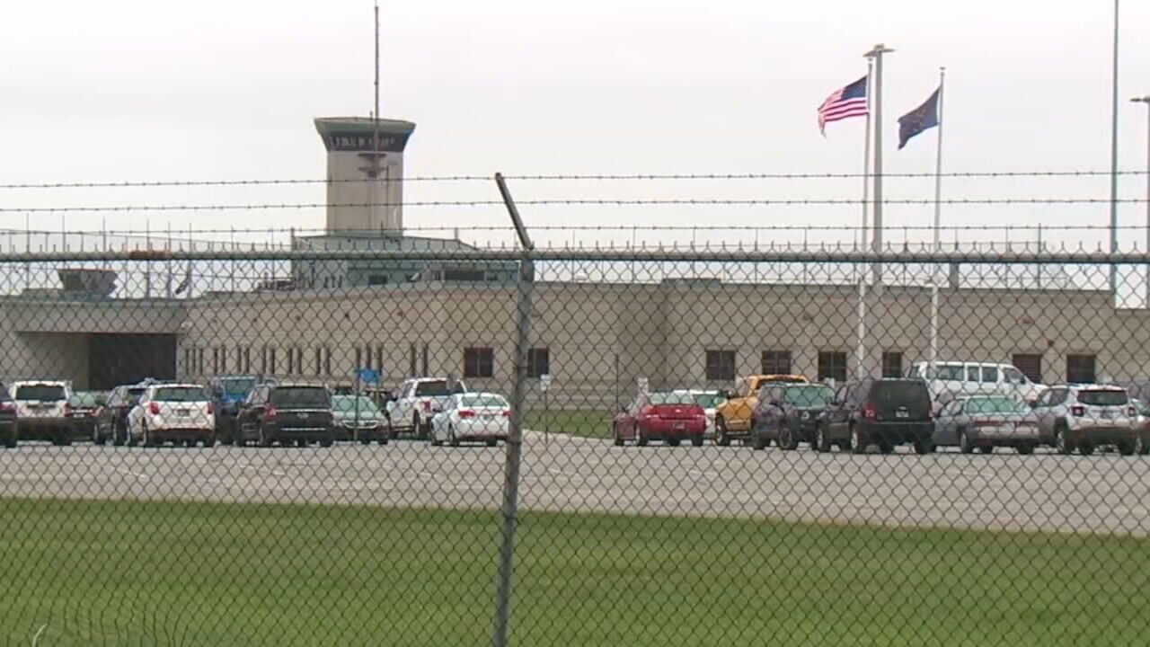 Indiana plans to hold up to 1,000 illegal immigrants in 'The Speedway Slammer'